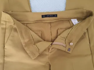 Pantalón verde Zara