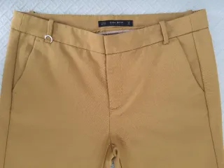Pantalón verde Zara