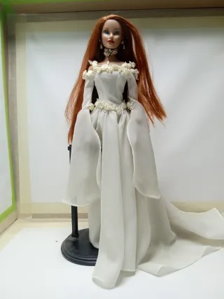 Muñeca Colección Vestido Blanco