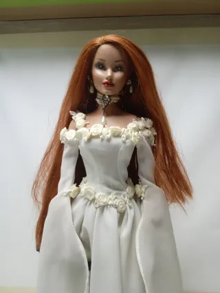 Muñeca Colección Vestido Blanco