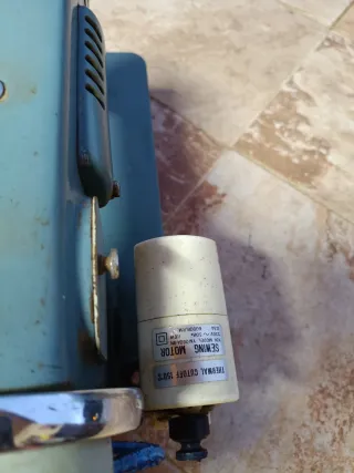 Máquinas de coser Alfa (2 unidades)