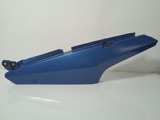 Tapa Bajo Asiento Izquierda Suzuki V-Strom 650 200