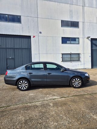 Volkswagen Passat 2.0 tdi 140cv 6 marchaas