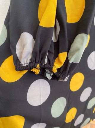 Vestido midi lunares negro