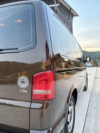 Volkswagen Multivan Techo Elevable. Libro Rev.