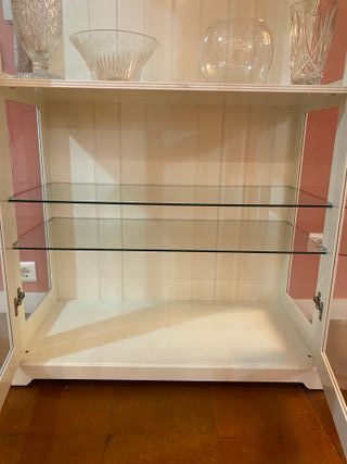 Vitrina LIATORP Blanca