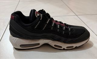 Scarpe Nike Air Max 95 nere e rosse