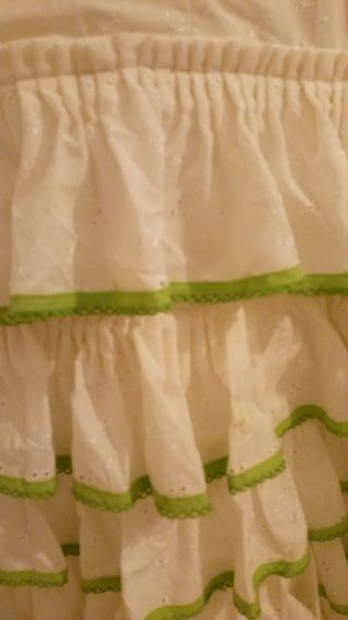 Traje Flamenca Blanco Volantes Verde