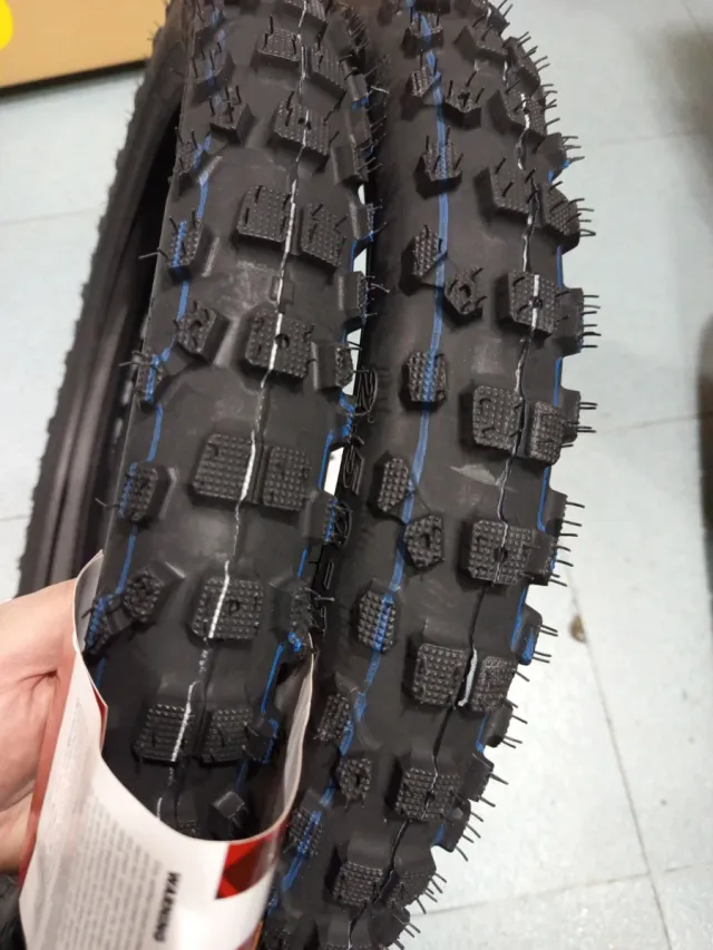 Juego Cubiertas Kenda 17 Tacos + Cámaras