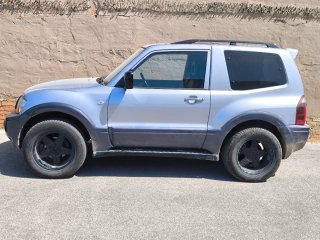 Mitsubishi Montero 2003