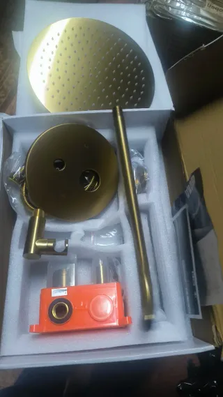 Chuveiro Teto Dourado Escovado Ø 30cm