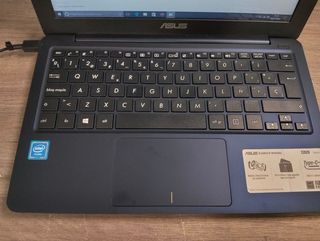 Portátil Asus E202SA-FD0076T 11.6" N3060 4GB 500GB