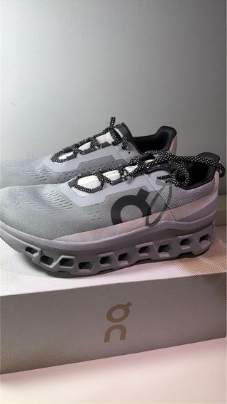Zapatillas ON Cloudmonster Gris