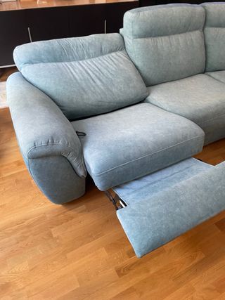 Sofá Natuzzi Brivido 3 plazas tela azul hidrófuga