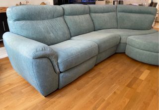 Sofá Natuzzi Brivido 3 plazas tela azul hidrófuga