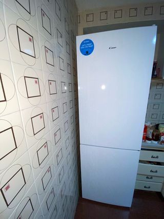 Frigorífico Candy Blanco No se hace Envios