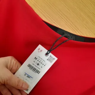 Vestido asimétrico  Zara