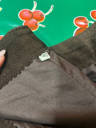 Pantalones largos tipo tejano de piel marrones