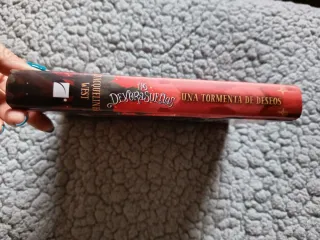 Libro tapa dura. Los devoralibros Nuevo a estrenar