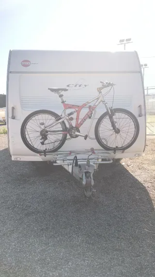 Caravana 3 ambientes Burstner City 550 TK