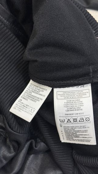 Chaqueta Adidas Chile 62 Negra Talla M chica