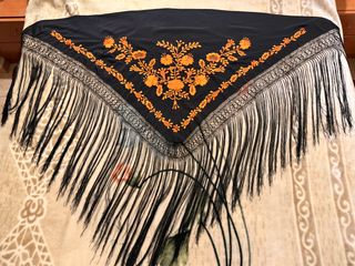 Pico y Delantal Traje Huertana Negro Naranja