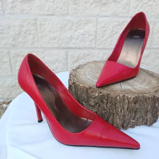 Zapatos de tacón rojos marca Blanco talla 39