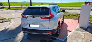 Se vende Honda CR-V 1.5 VTEC Turbo.