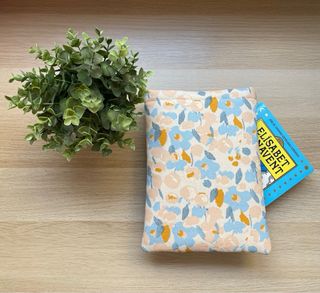 Funda libro grande flores beige y azul