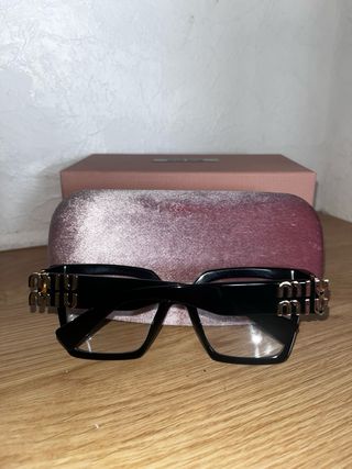 Gafas Miu Miu Negras