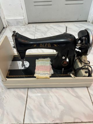 Máquina de coser Alfa S.A. Eibar España