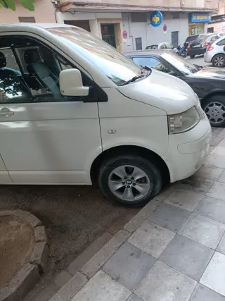 Volkswagen Caravelle 2009