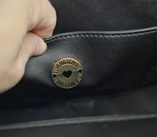 Bolso Rafia Love Moschino.