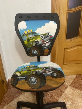 Silla de escritorio infantil con monster truck