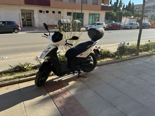 KYMCO Agility City 125cc Scooter
