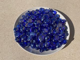 Piedras de vidrio decorativas azules