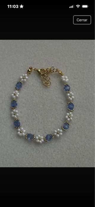 Pulsera de flores y perlas