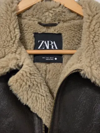 Chaqueta Zara efecto piel forrada S