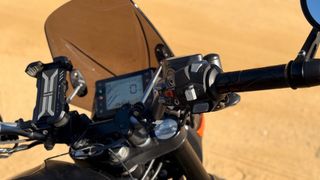 Zontes GK125cc Negra y Naranja