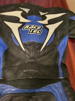 Mono de piel talla 48 Gericke