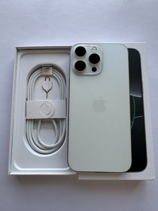 iPhone 16 Pro Max Apple