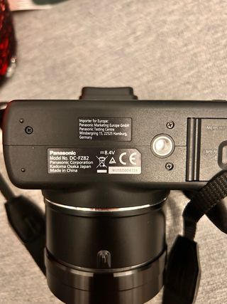Cámara Lumix DC-F82 Negra