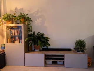 Mueble TV y Vitrina Ikea Besta