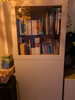 Mueble TV y Vitrina Ikea Besta