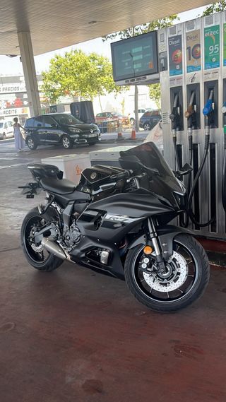 Yamaha R7 Negra, carnet A2