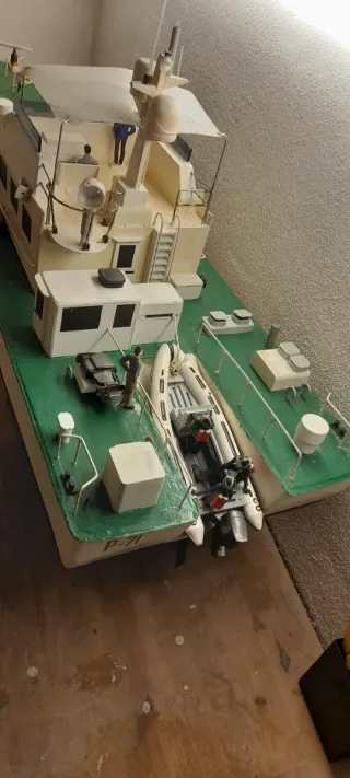 Patrullera radiocontrol