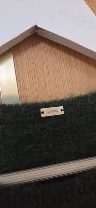 Jersey Gustav verde con bordado floral T40