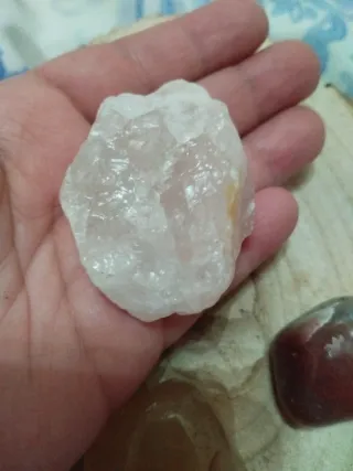 Confezione di minerali grezzi