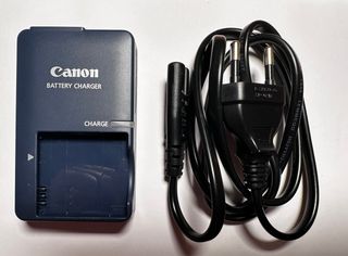 Canon IXUS 100 IS - 12.1MP Zoom 3x - HD 720p