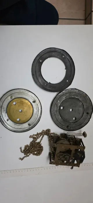 Meccanismo Orologio urgos e Quadranti morez